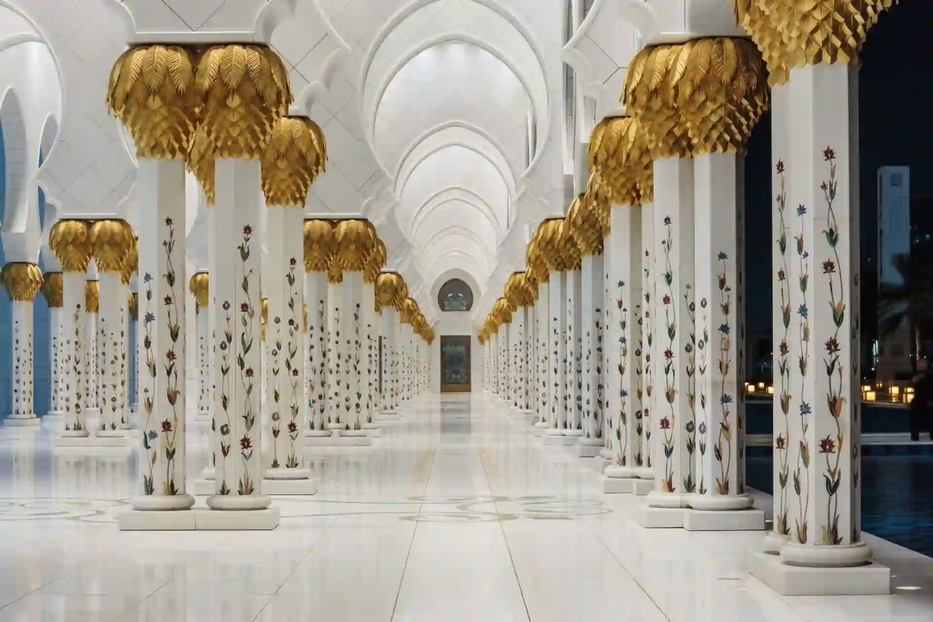 Sheikh Zayed Grand Mosque evening view UNITED ARAB EMIRATES 2 ABU DHABI UNITED ARAB EMIRATES Sheikh Zayed Grand Mosque evening view scaled